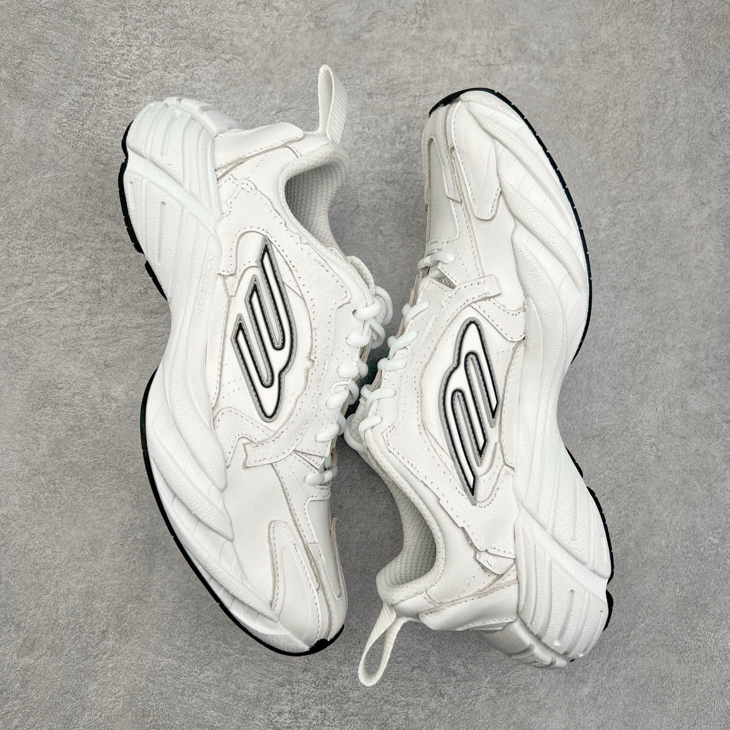 Women's & Men's Paris Dad White Dirty Men's Sports Shoes