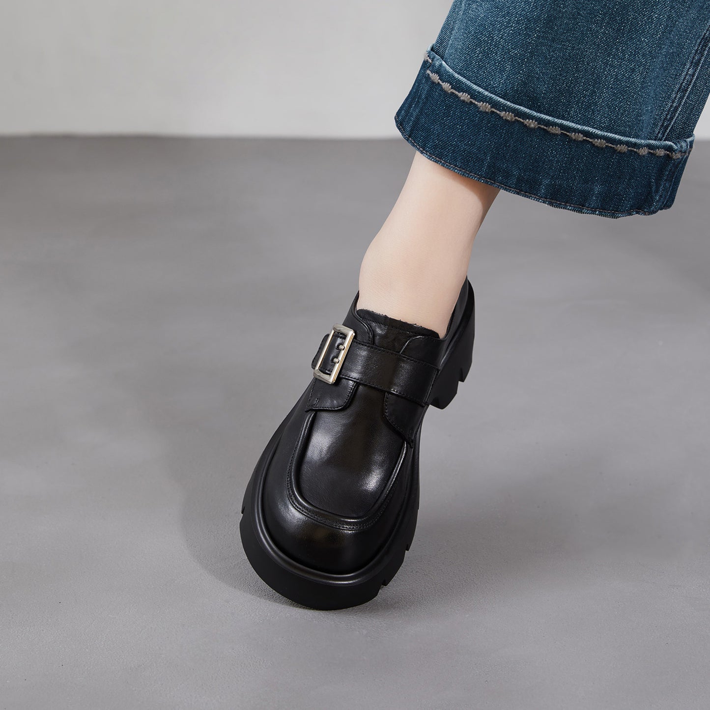 Women's British Retro Platform Spring Black Velcro Deep Mouth Belt Women's Casual Shoes