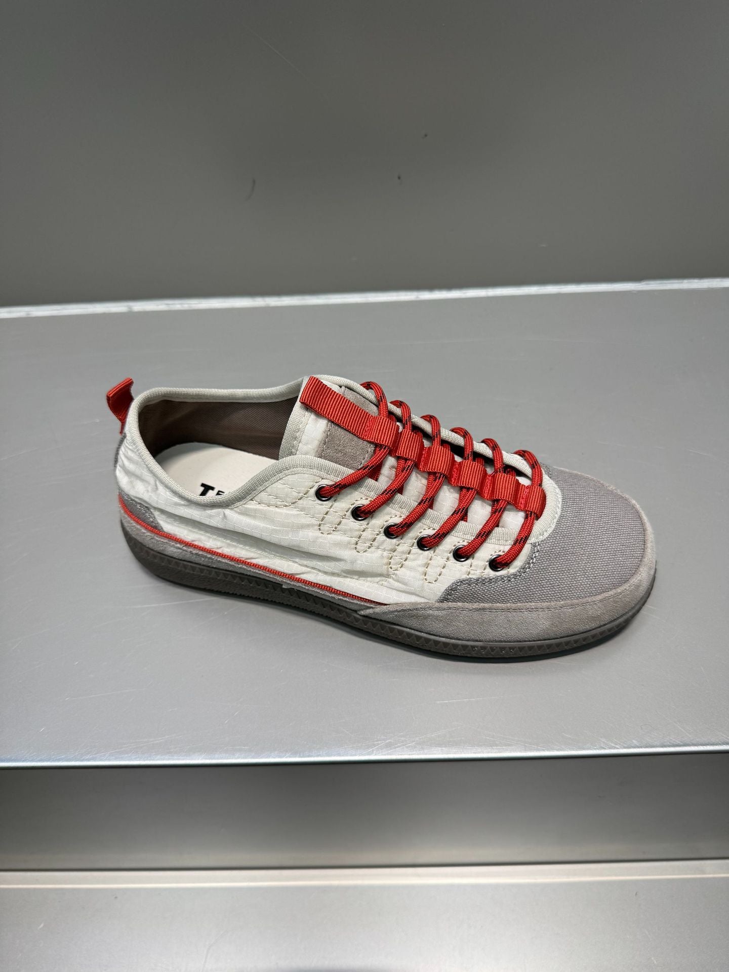 Women's Outdoor Style Stitching Low Top Flat Women's Sports Shoes