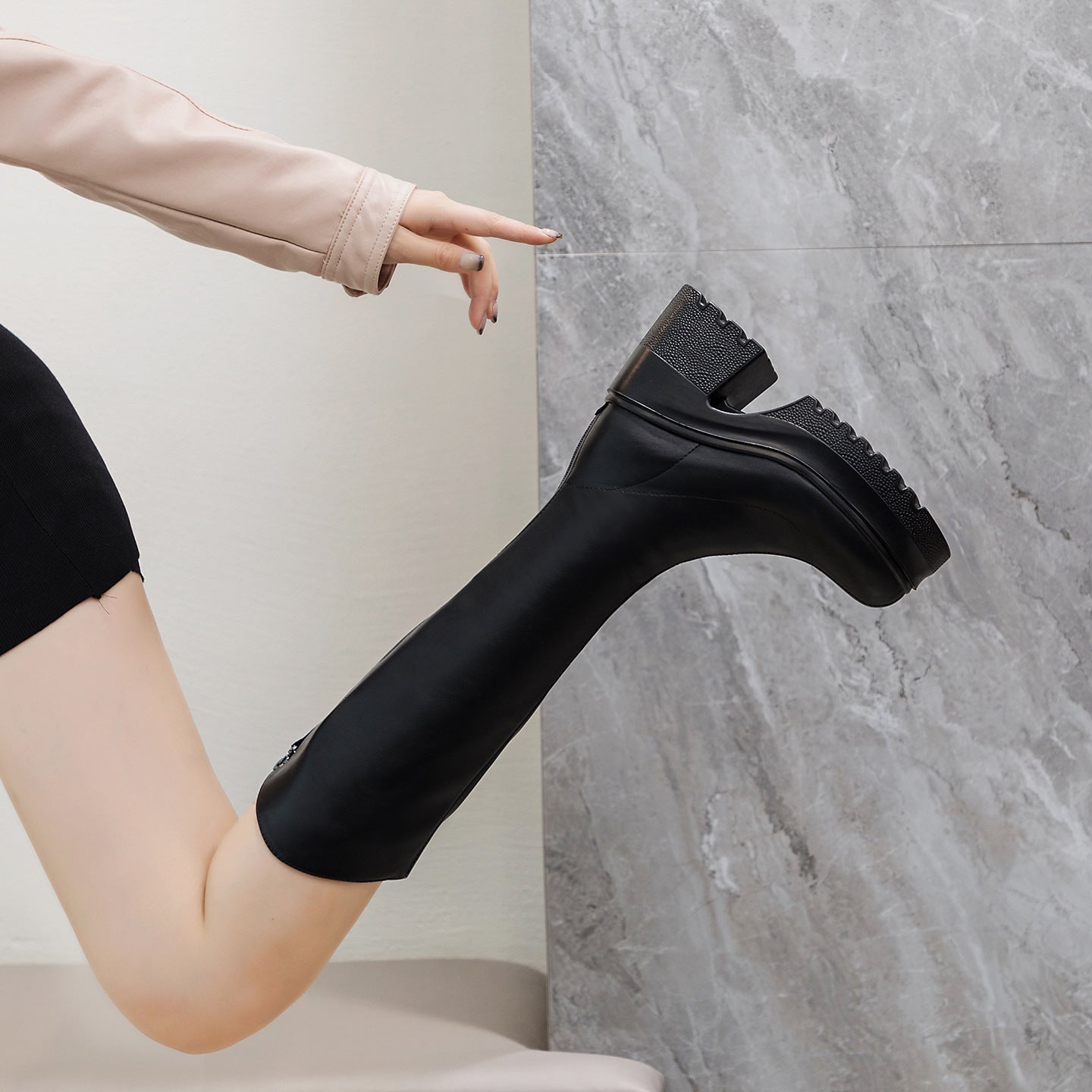 Women's Small Height Increased Thick Bottom Chunky Tall Women's Leather Boots