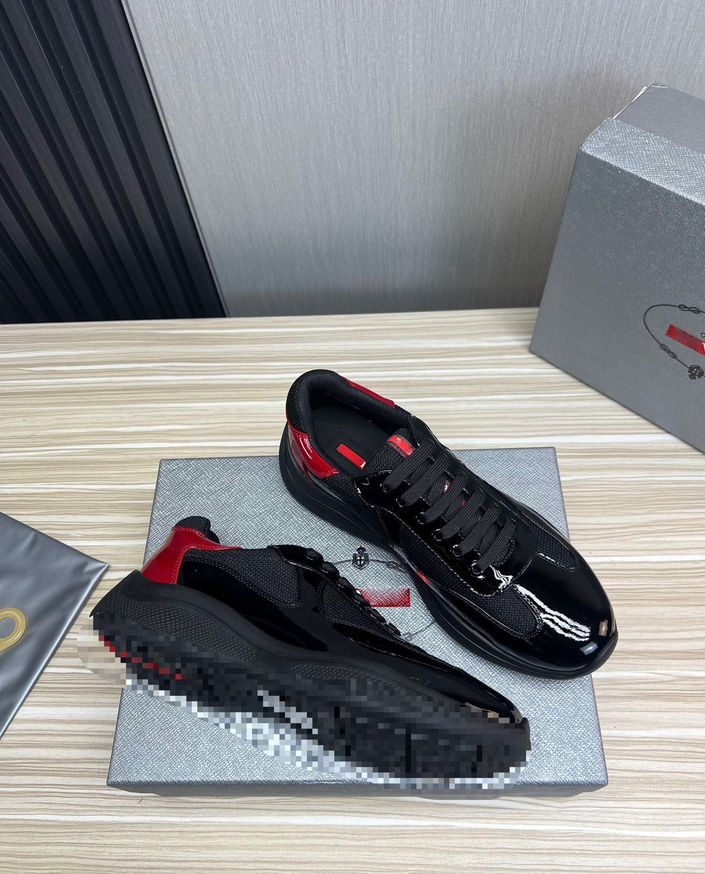Men's Home Classic Sports Cowhide Stitching Mesh Men's Casual Shoes