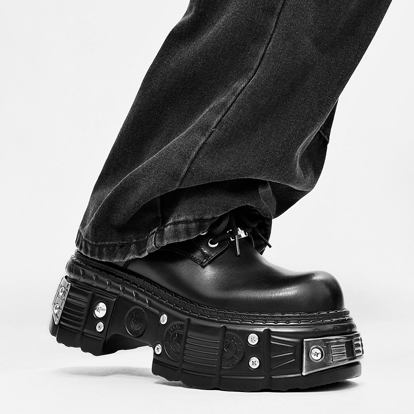 Men's Derby Thick Bottom Round Head Leisure British Style Height Increasing Leather Shoes