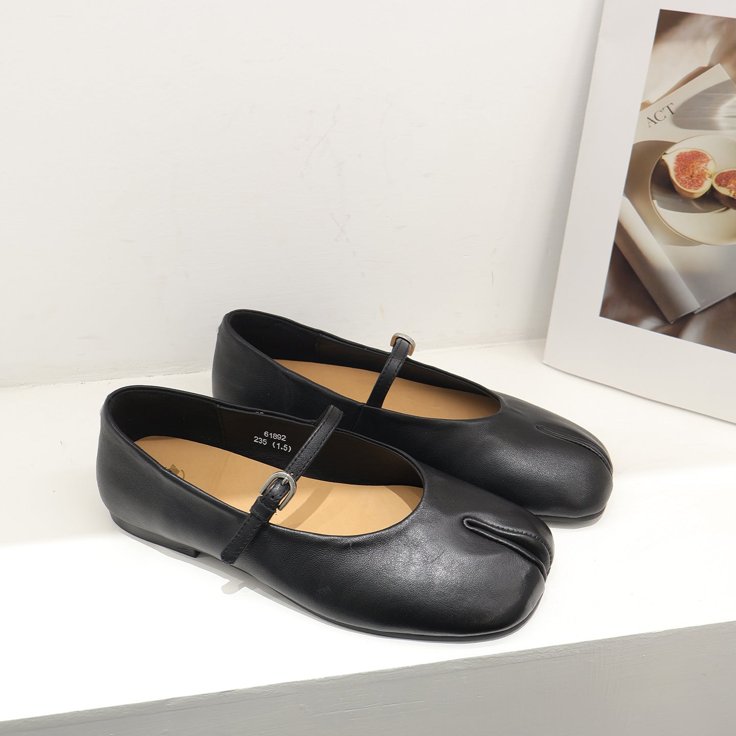 Women's Niche Retro Split Toe Mary Jane Soft Bottom Comfortable Women's Casual Shoes