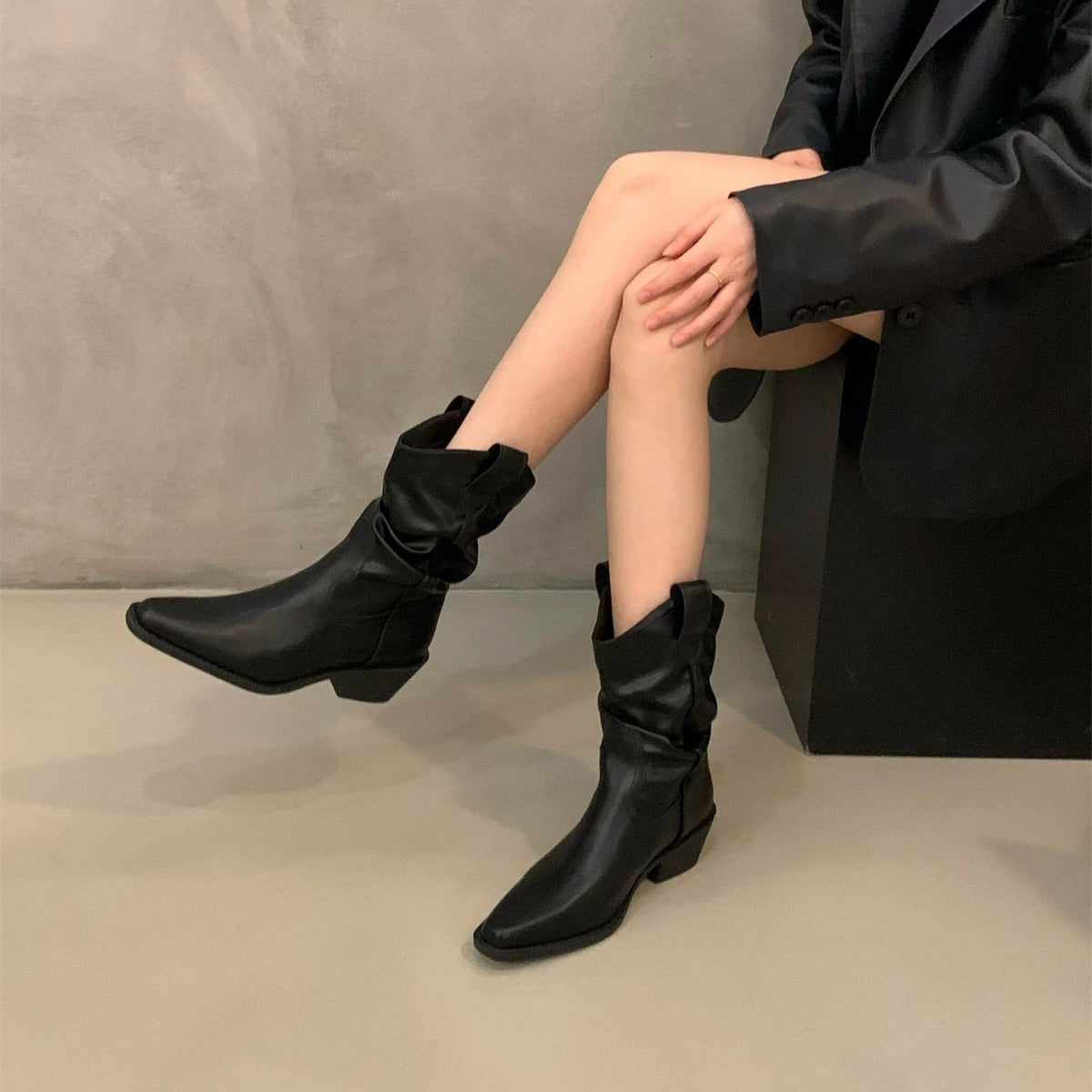 Women's Pointed Toe Chunky Booties Pile Style Western Women's Leather Boots