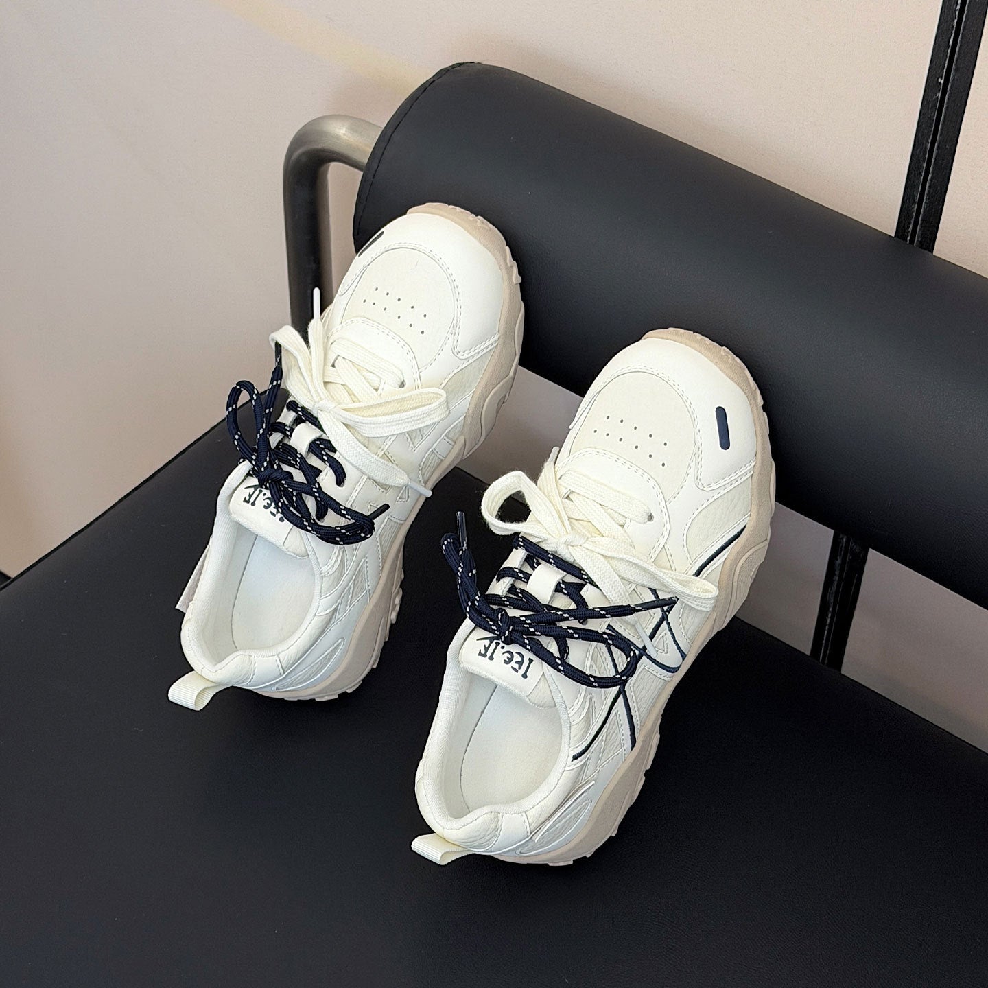 Women's Mesh Breathable Genuine German Training Soft Bottom Not Tired Feet Women's Sports Shoes