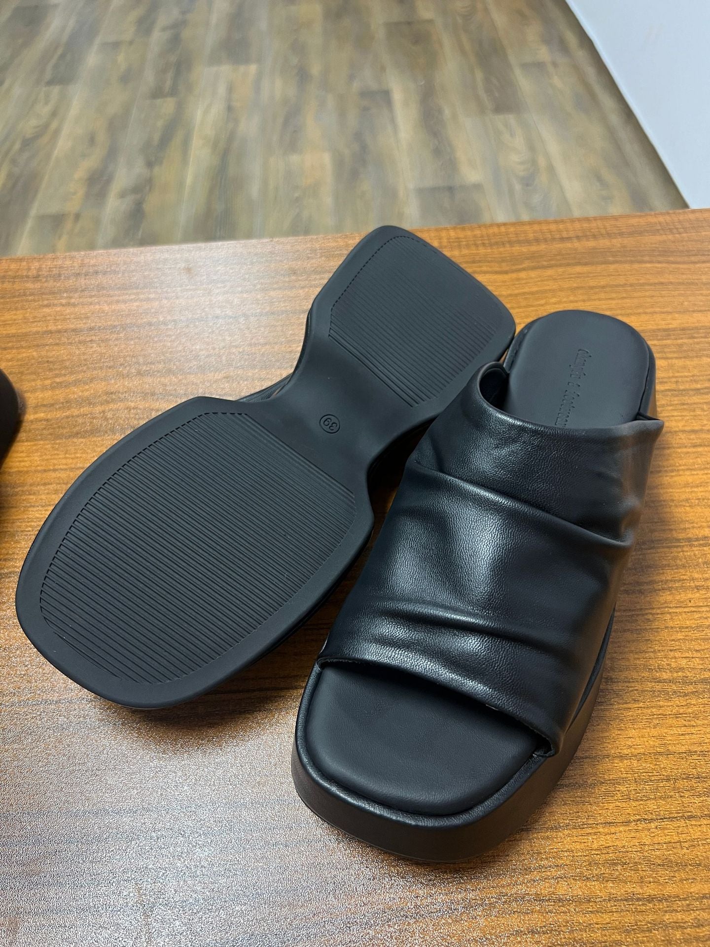 Women's Genuine Summer Versatile Outdoor Height Increasing Not Sandals