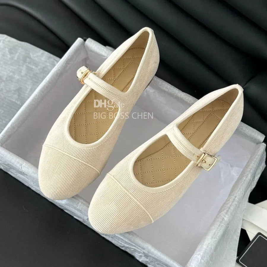 Women's Classic Style Mary Jane Genuine Embroidery Vintage Round Head Loafers