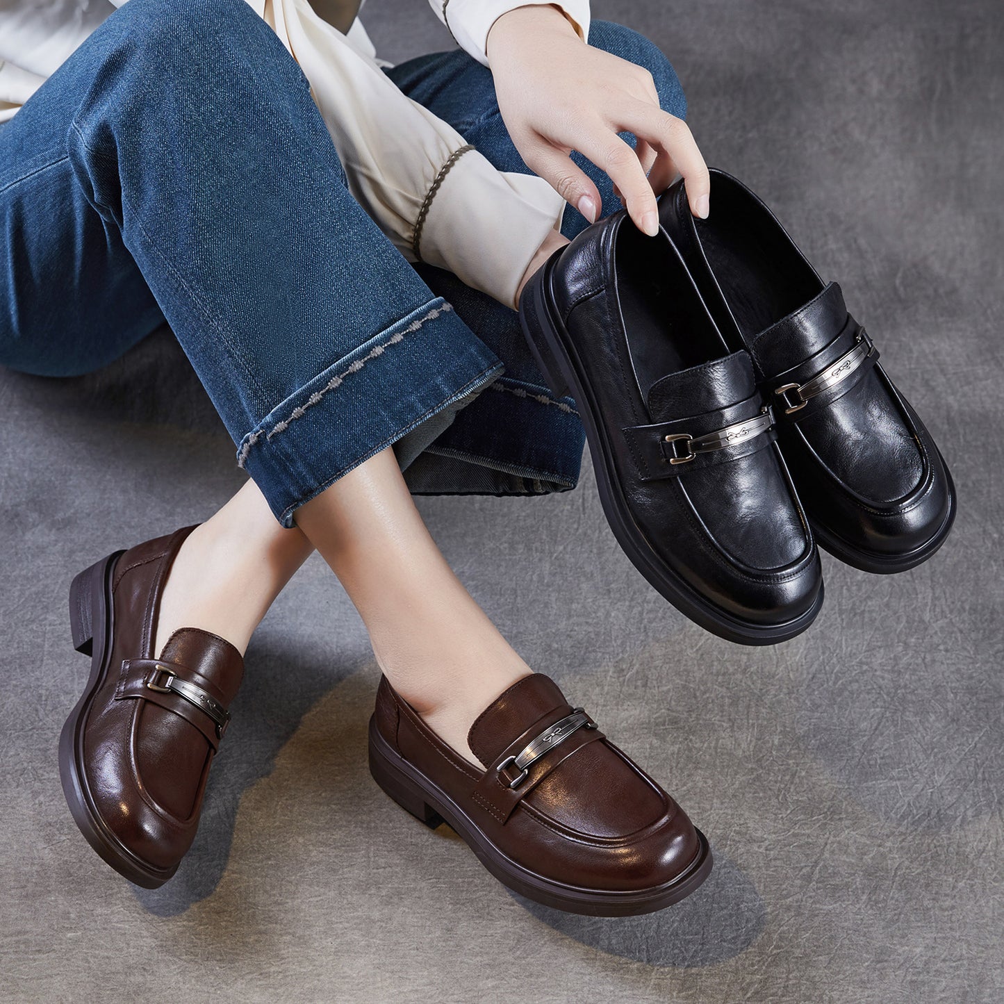 Women's Affordable Luxury Metal Buckle Slip-on Brown Thin Leather Shoes