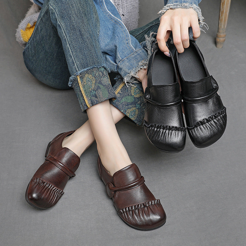 Women's Cowhide Retro Flat Slip-on Lazy Autumn Soft Women's Casual Shoes