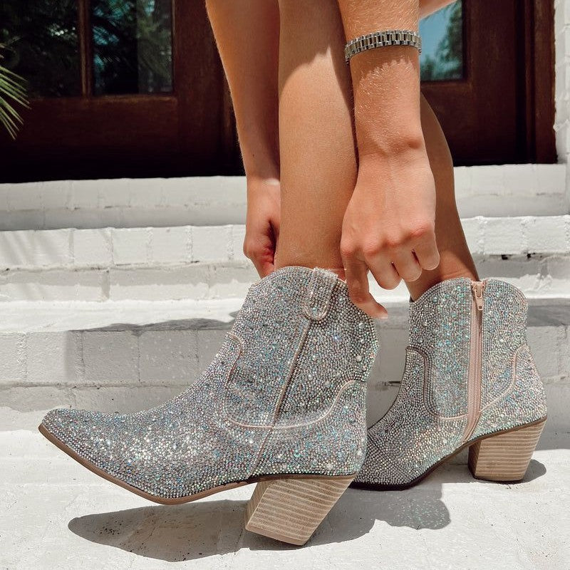 Hot Drilling Fashion Short Street Snap Boots