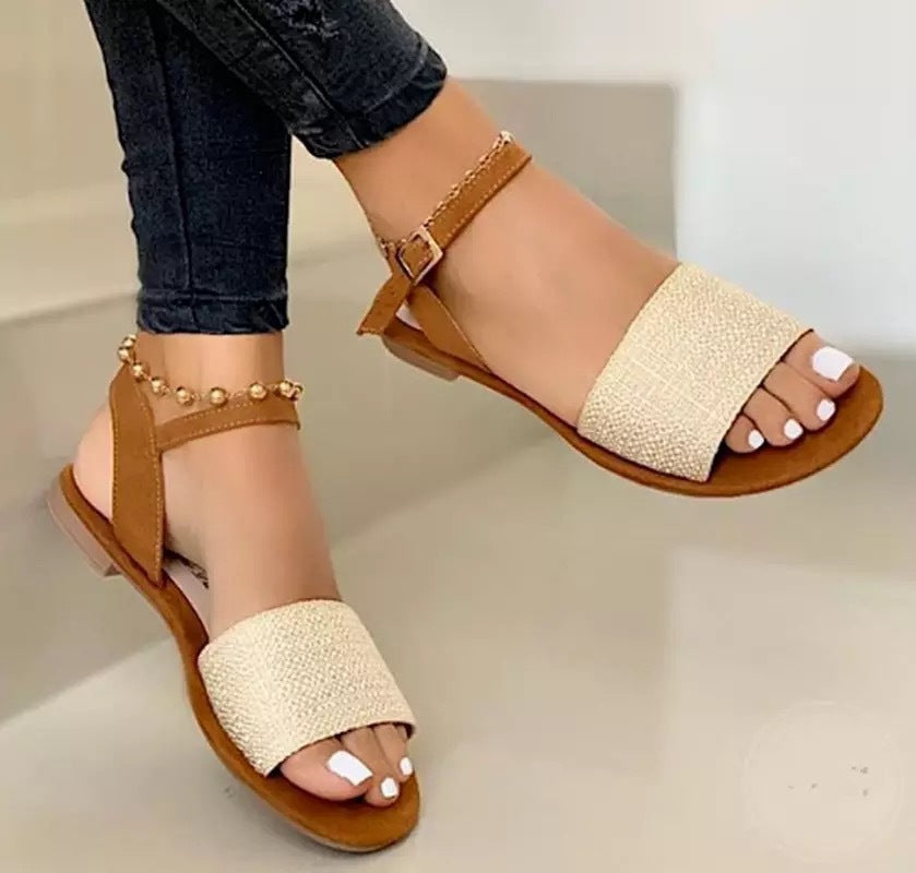 Women's Plus Size Summer Flat Buckle Outer Sandals