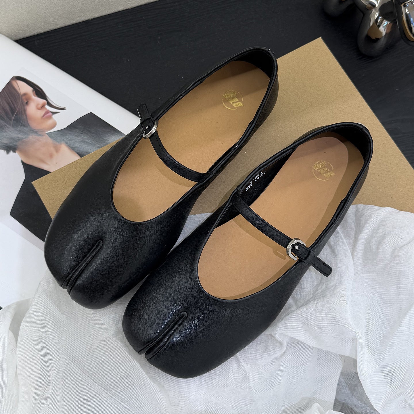 Women's Niche Retro Split Toe Mary Jane Soft Bottom Comfortable Women's Casual Shoes
