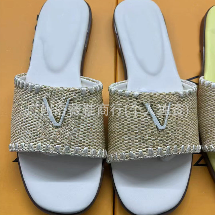 Unique Women's Embroidered With Correct Beach Slippers