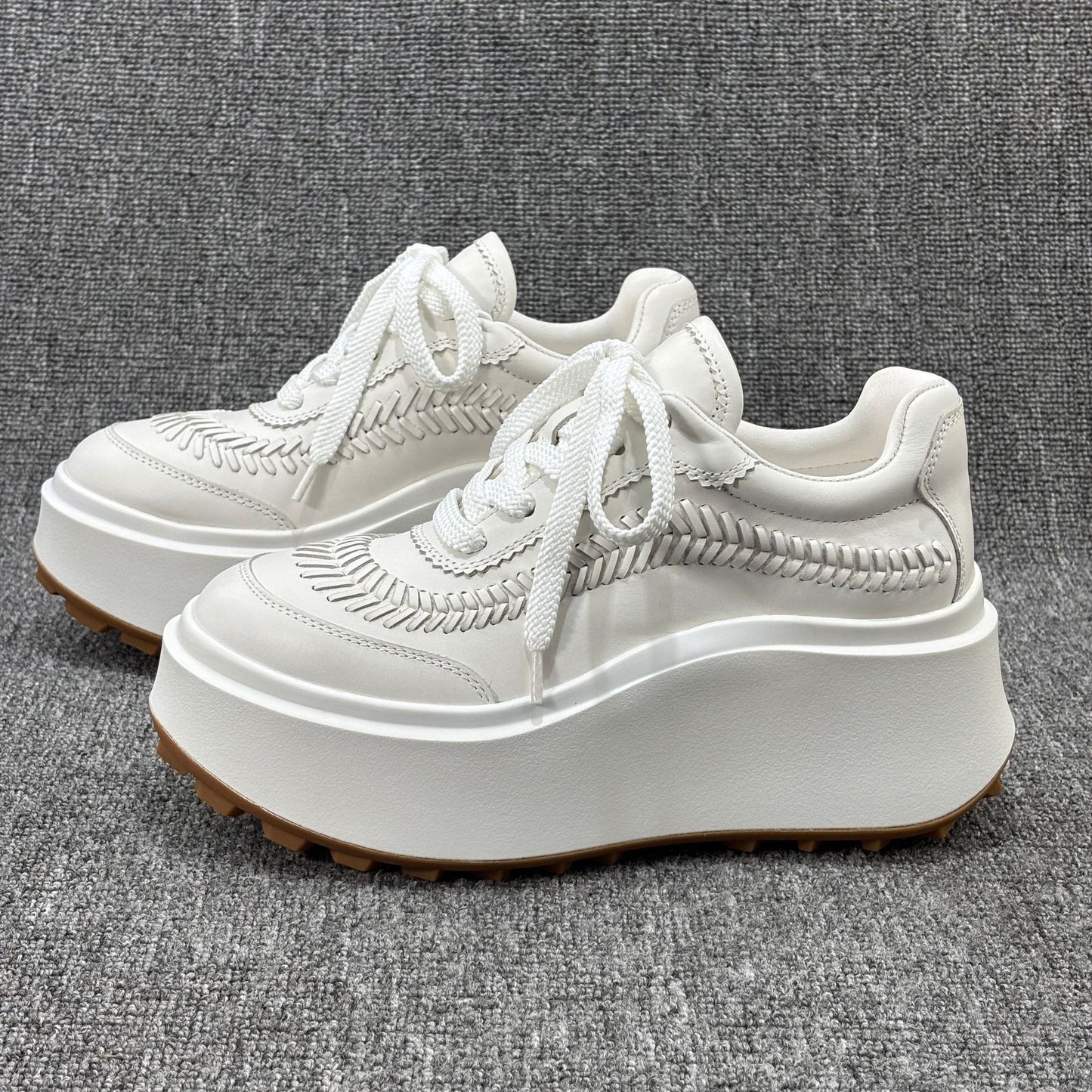White Heightened Temperament Genuine Platform Muffin Small Fashion Casual Shoes