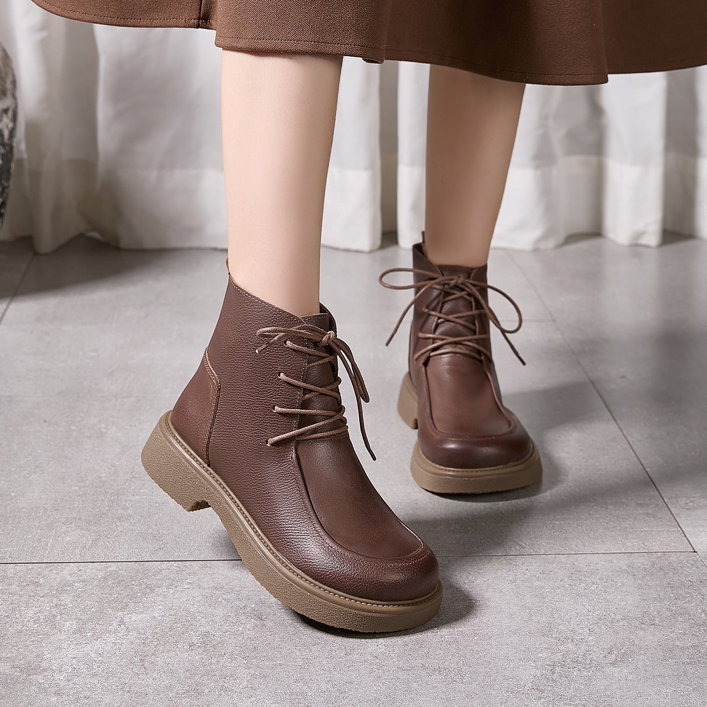 Women's Genuine Large Toe Wide Ankle Retro British Style Small Cowhide Women's Leather Boots