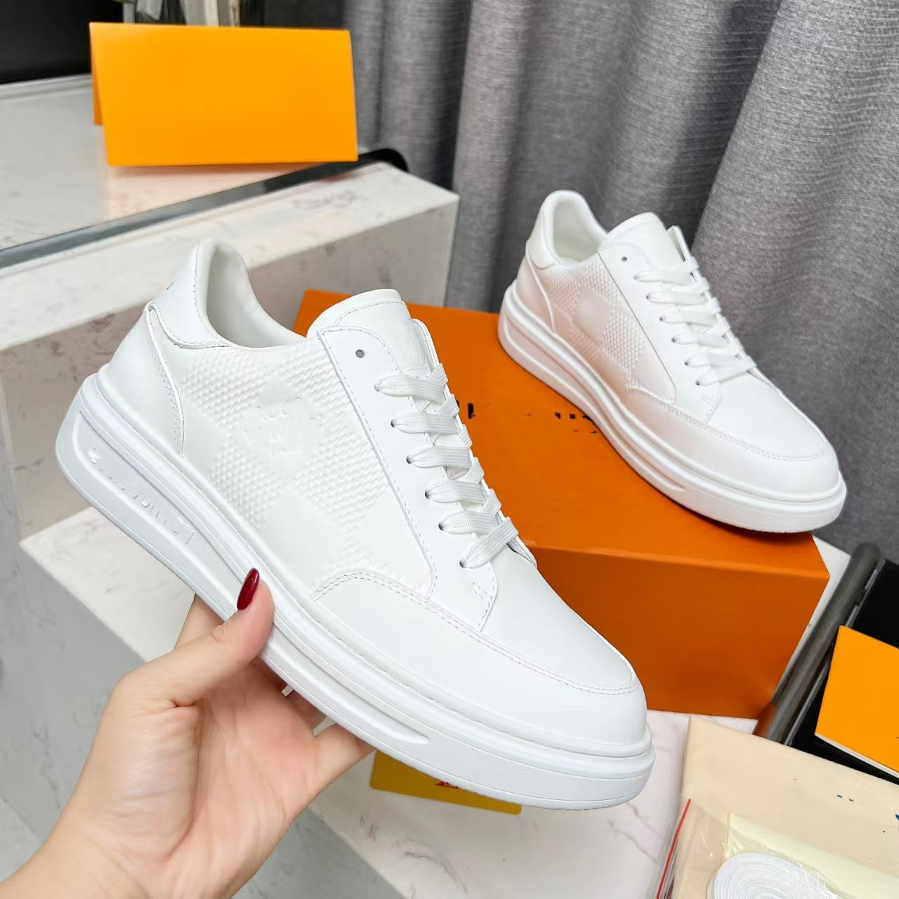 Men's Breathable Thick Sole Increased Light Luxury Sneakers