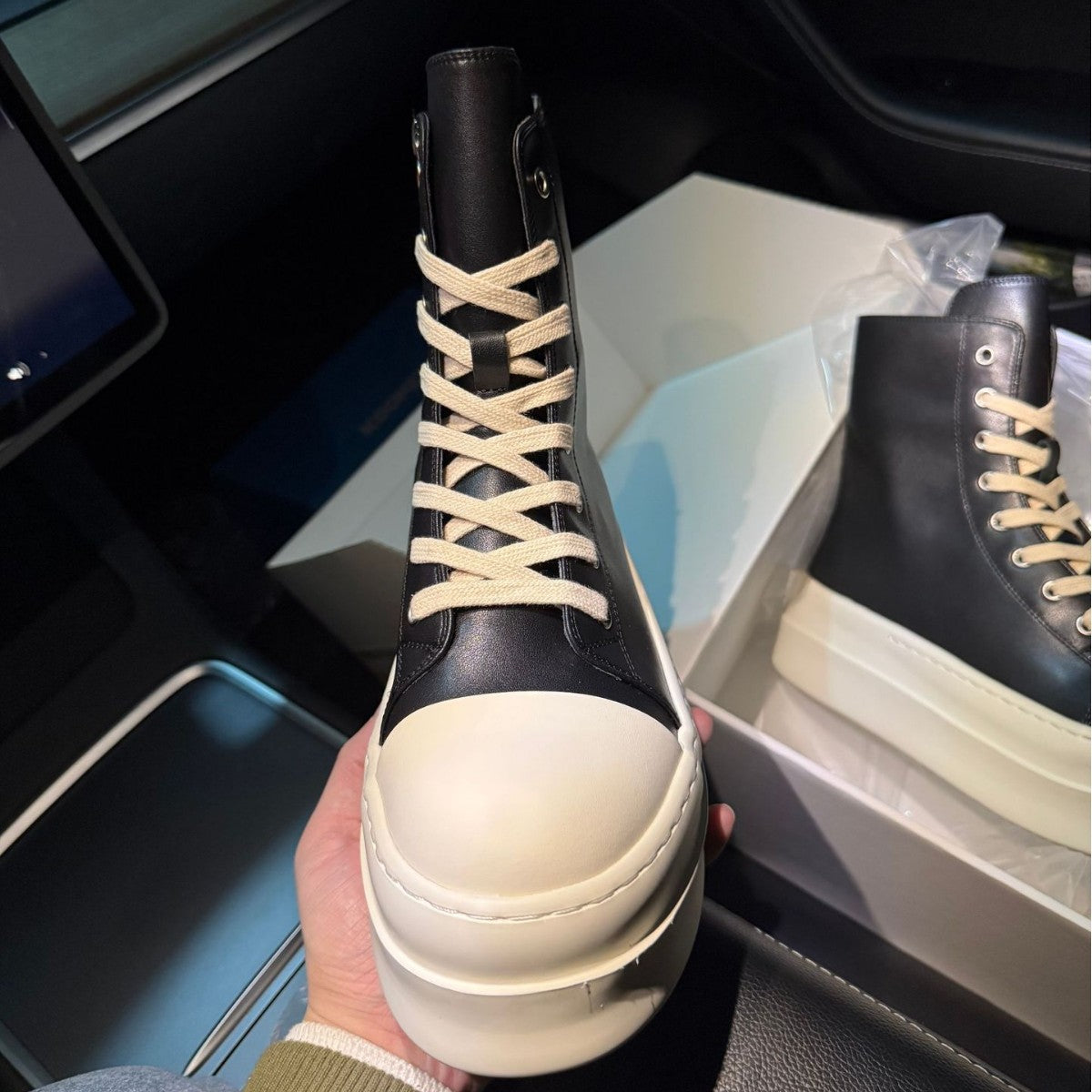 Couple Dark Four Breathable Thick Sole Height Increasing High Street Sneakers