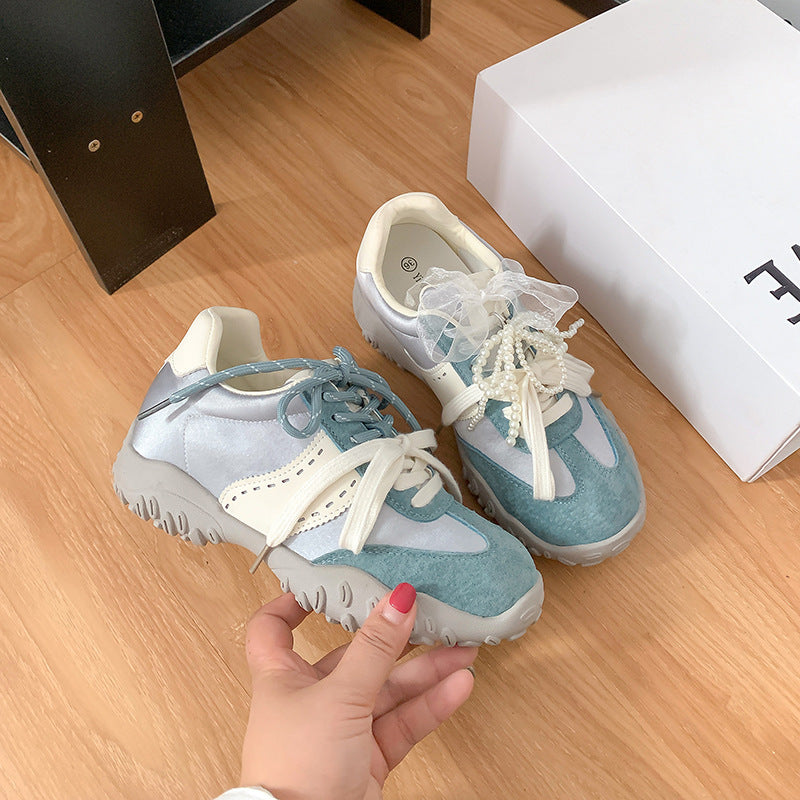 Women's Increasing Insole Mercerized Crescent Pearl Lace Sneakers