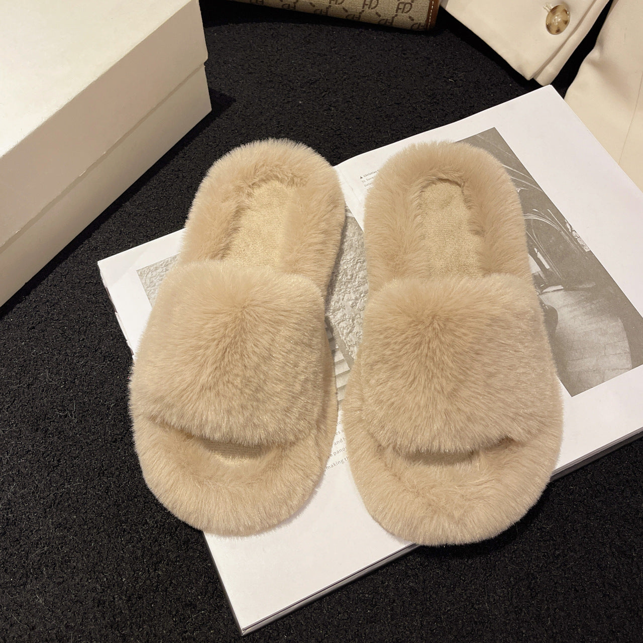 Women's Fluffy Outer Wear Korean Fashion Home Sandals