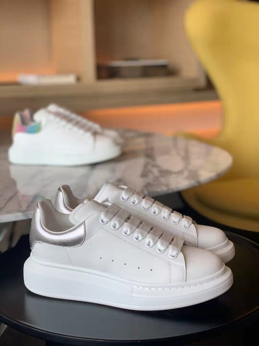 Women's Style Versatile Low Top Height Increasing Sneakers