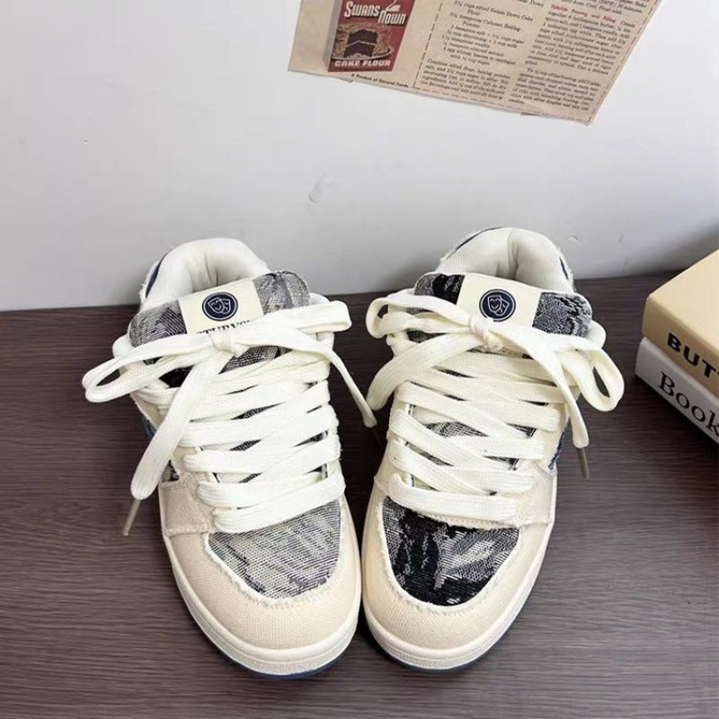 Women's Fashion White Fashionable Design Four Regular Sneakers