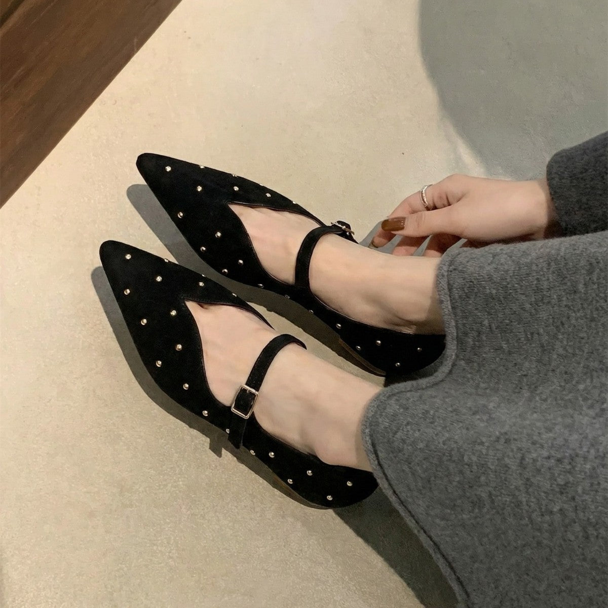 Women's Spring French Vintage Style Low Mary Jane Rivet Buckle Shallow Heels
