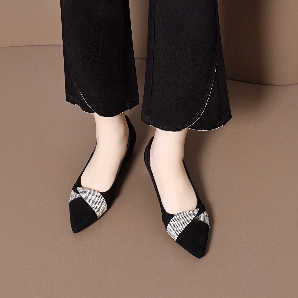 Women's Diamond Elegant Frosted Suede Pointed Toe Small Leather Shoes