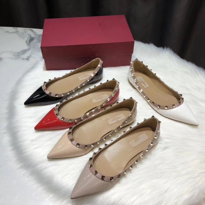 Women's Shallow Mouth Rivet Pointed Flat Summer Flat-heeled Wedding Women's Fashion Shoes