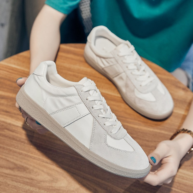Soft Bottom Breathable White Flat Fashionable Women's Board Shoes