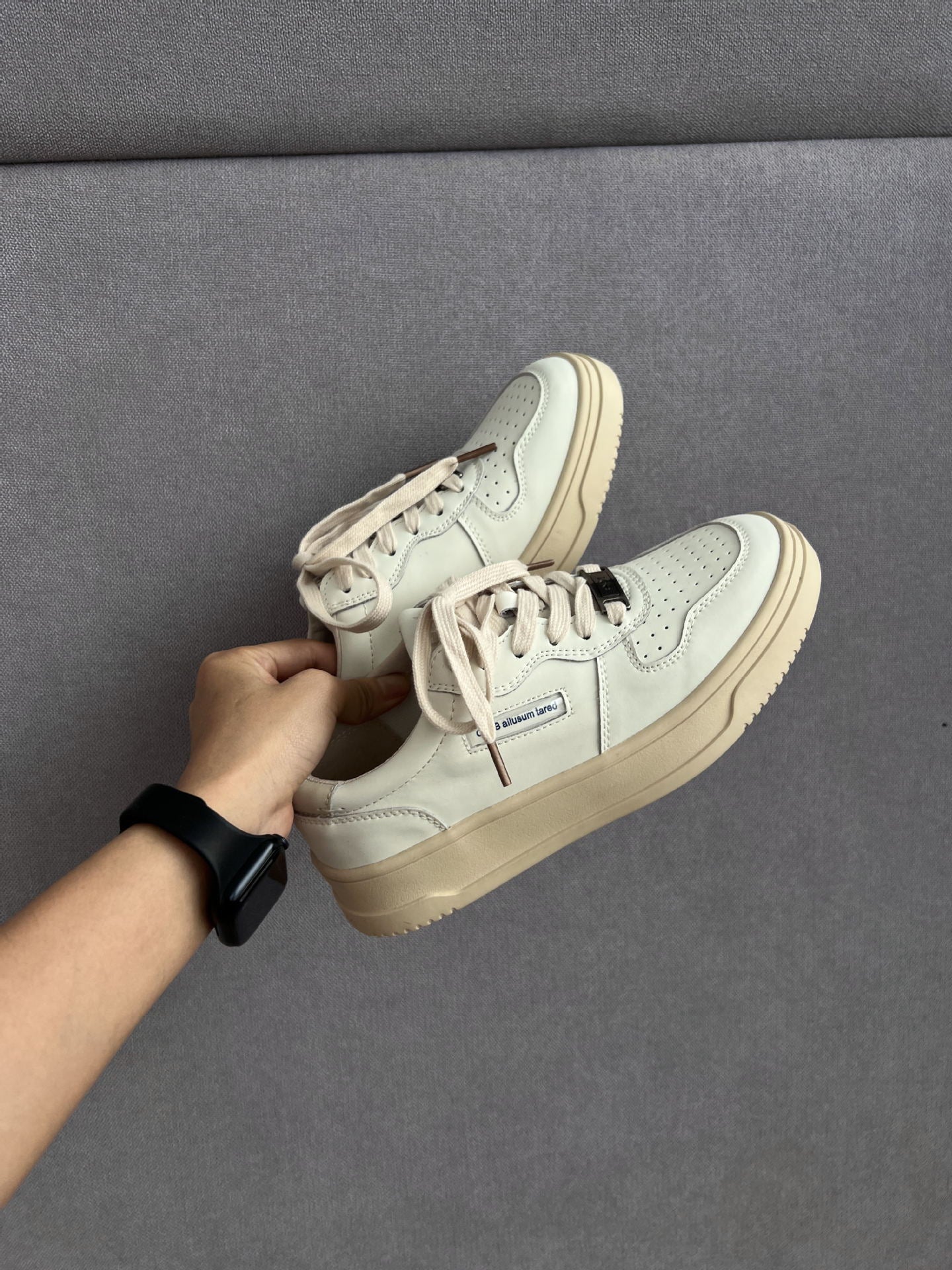 Women's Sports Retro Round Toe Niche White Sneakers