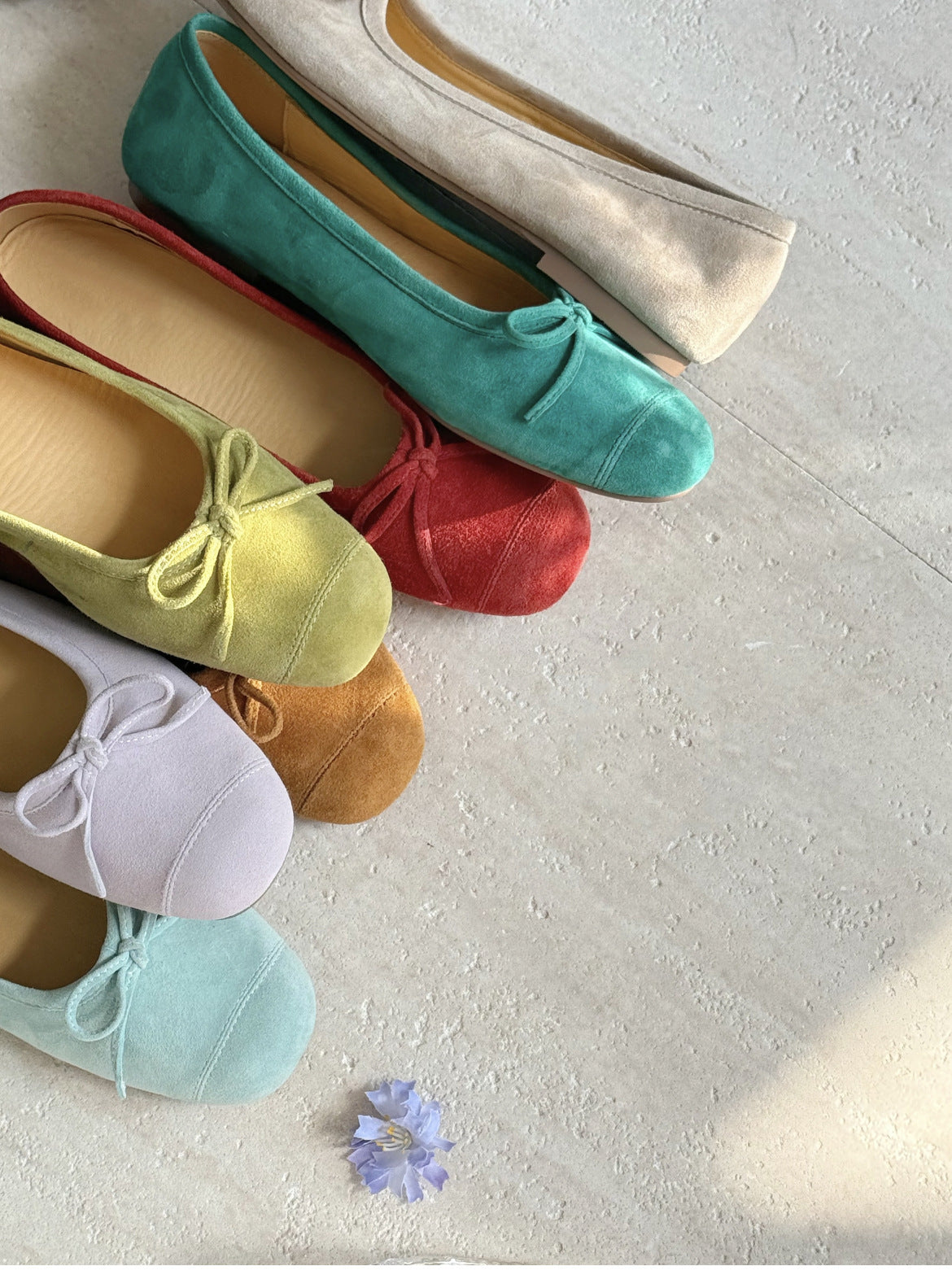 Women's Niche Shallow Mouth Sheepskin Retro Yellow Bow Fairy Style Women's Fashion Shoes
