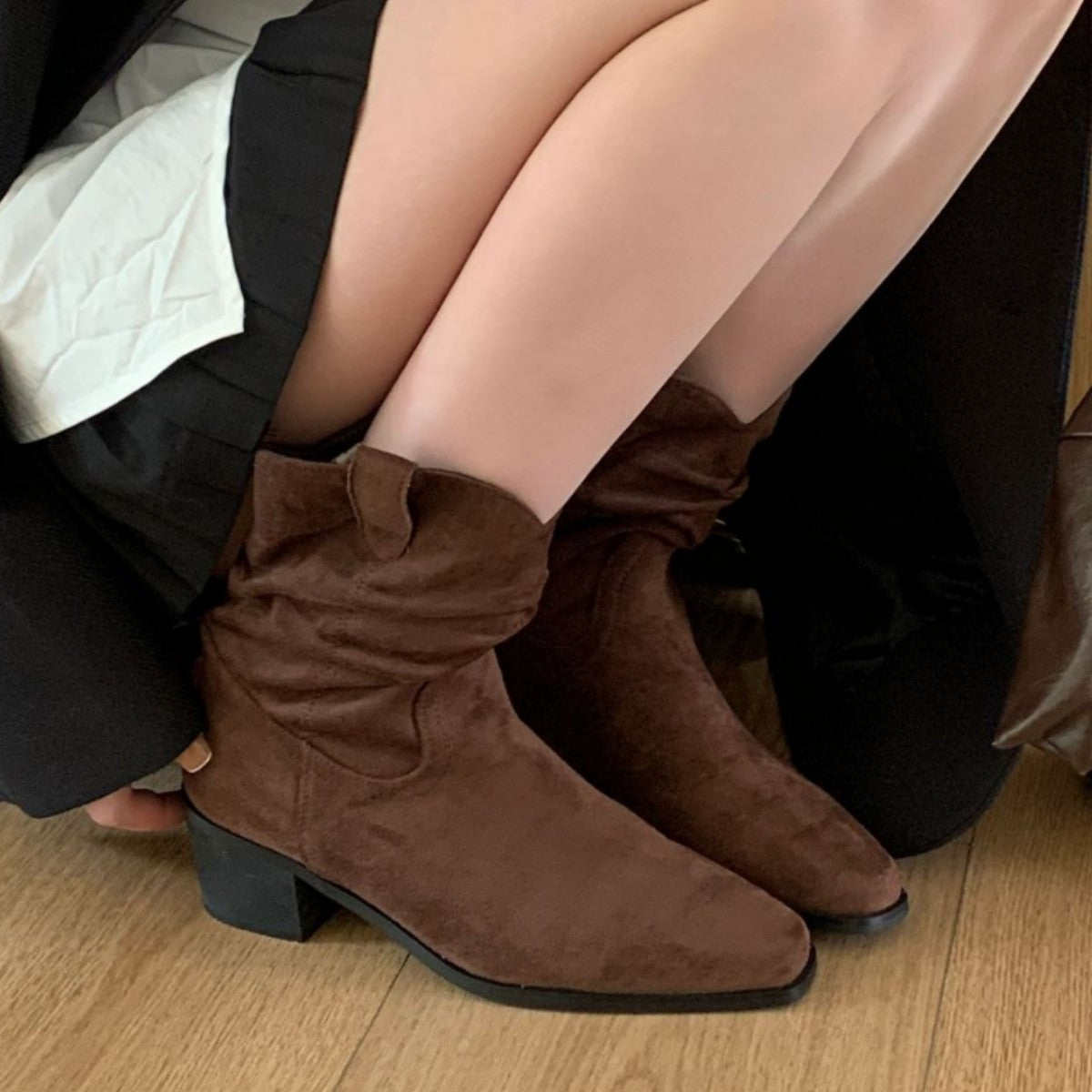 Women's Chunky Square Toe Middle Pleated Pile Style Vintage Boots
