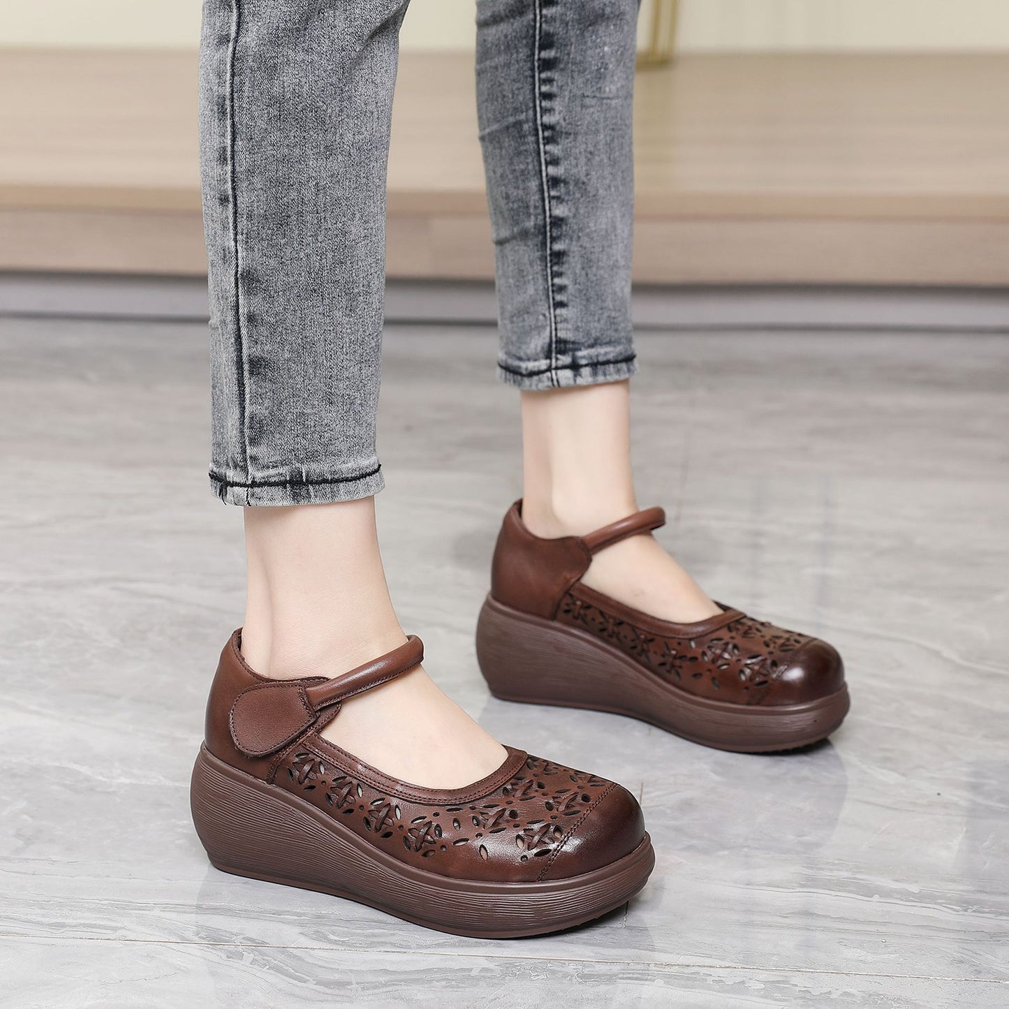 Retro Fashion Genuine Pumps Mother's Top Platform Sandals