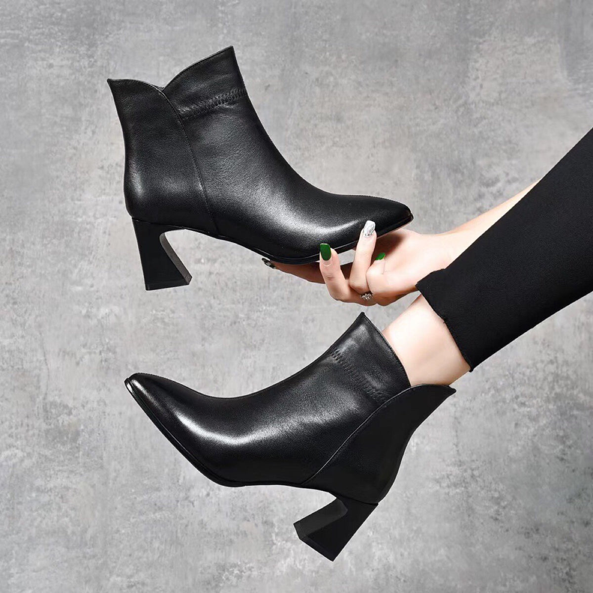 Women's Genuine Flat Soft Booties Pointed Toe Chunky Women's Leather Boots