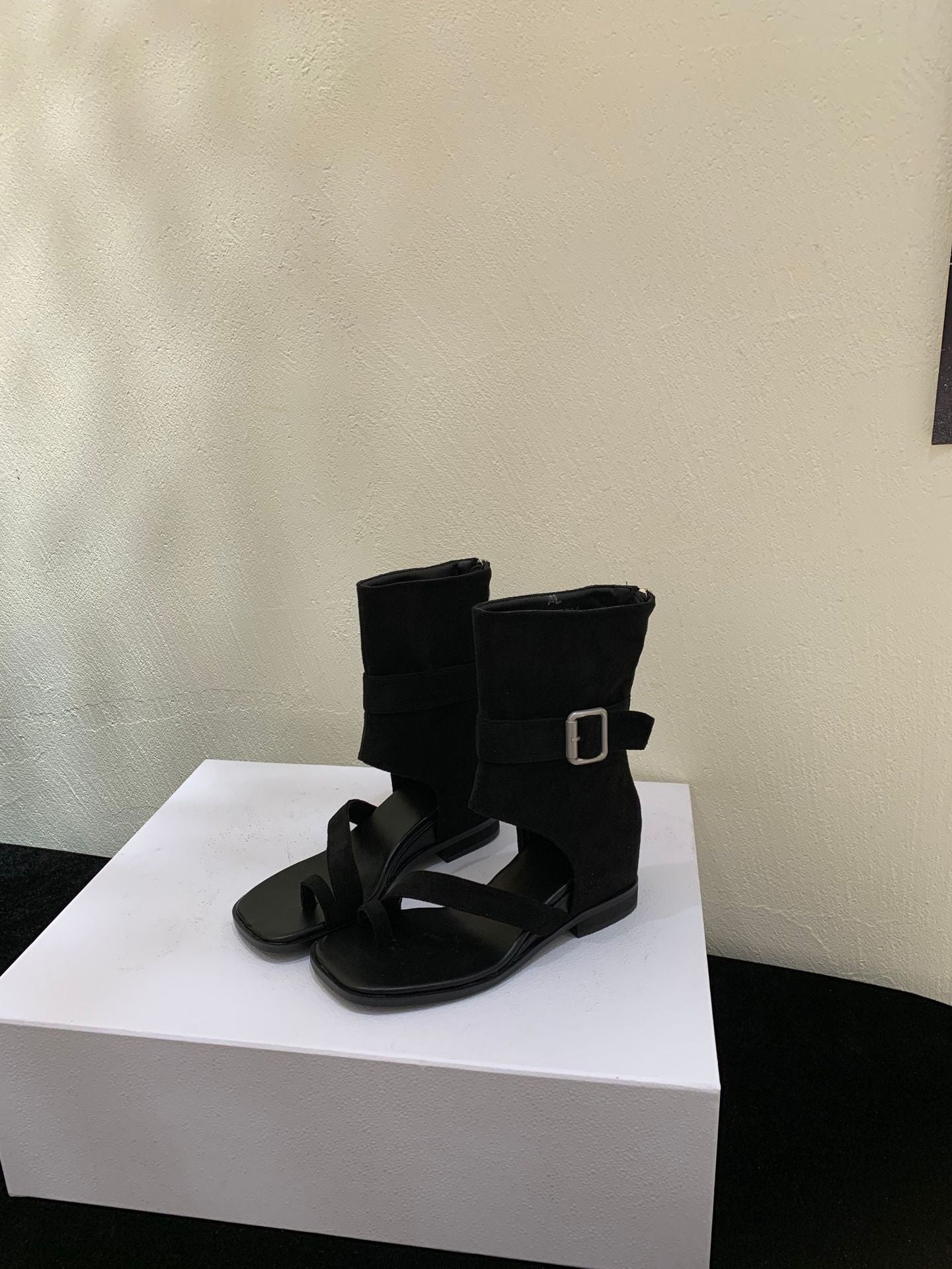Summer Flip-flops Flat Toe Ring Height Sandals