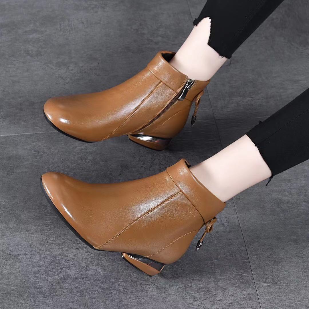 Women's Booties Authentic Low Chunky Round Toe Boots