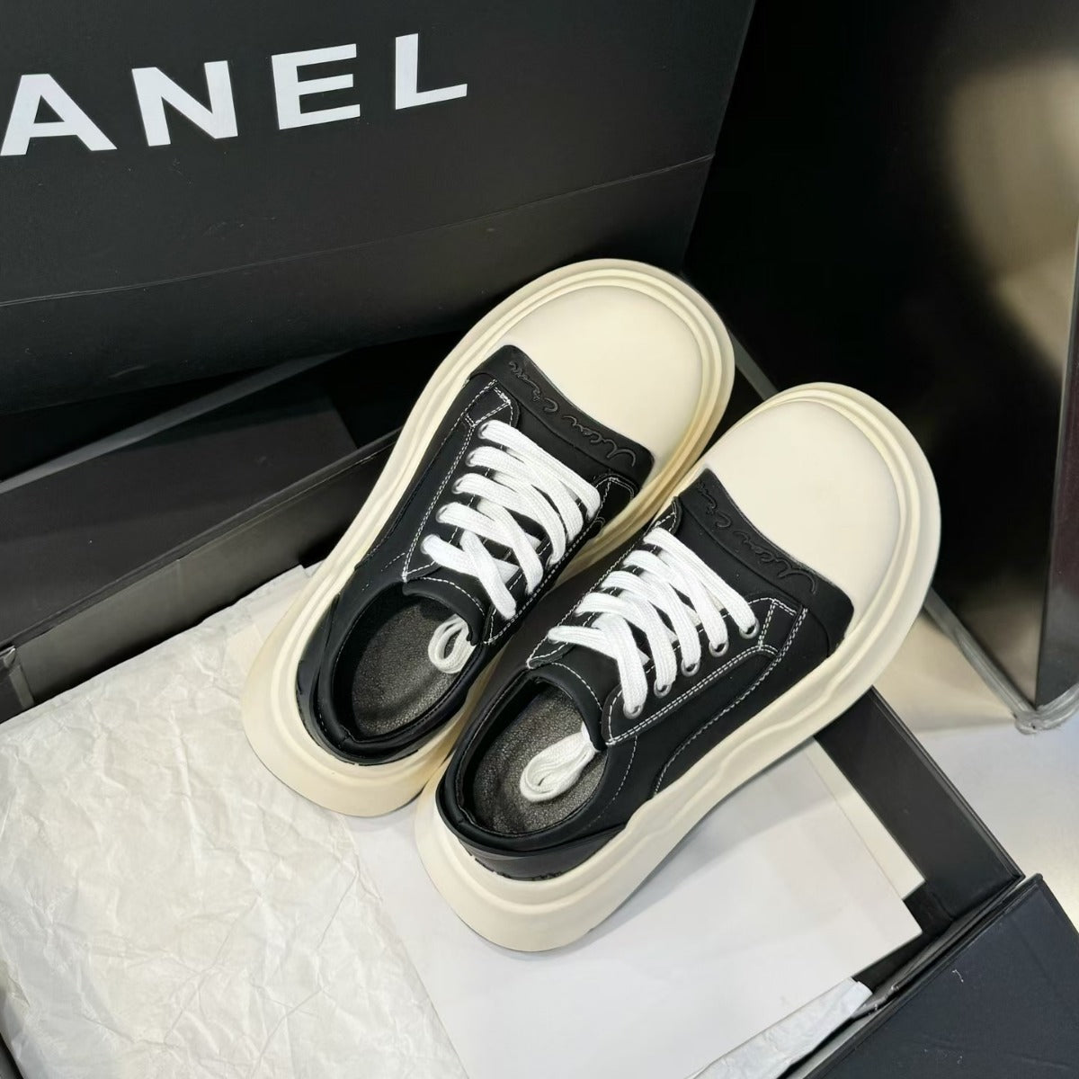 Women's Big Head American Retro Platform Height Increasing Sneakers