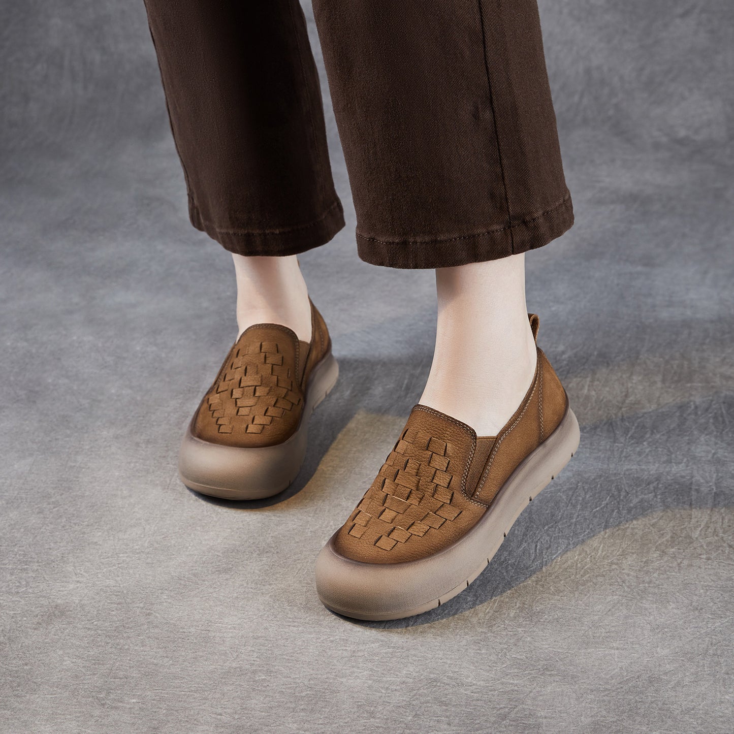 Women's Genuine Retro Hand-woven Pumps Platform Slip-on Women's Casual Shoes