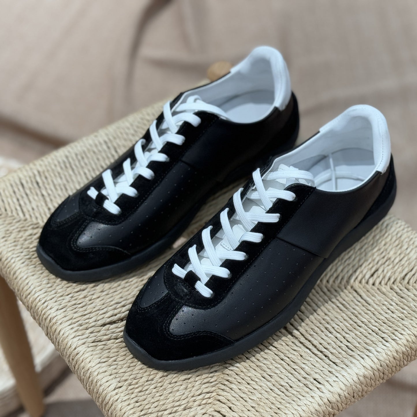 Men's Retro Easy Matching German Training Genuine Sports Sneakers