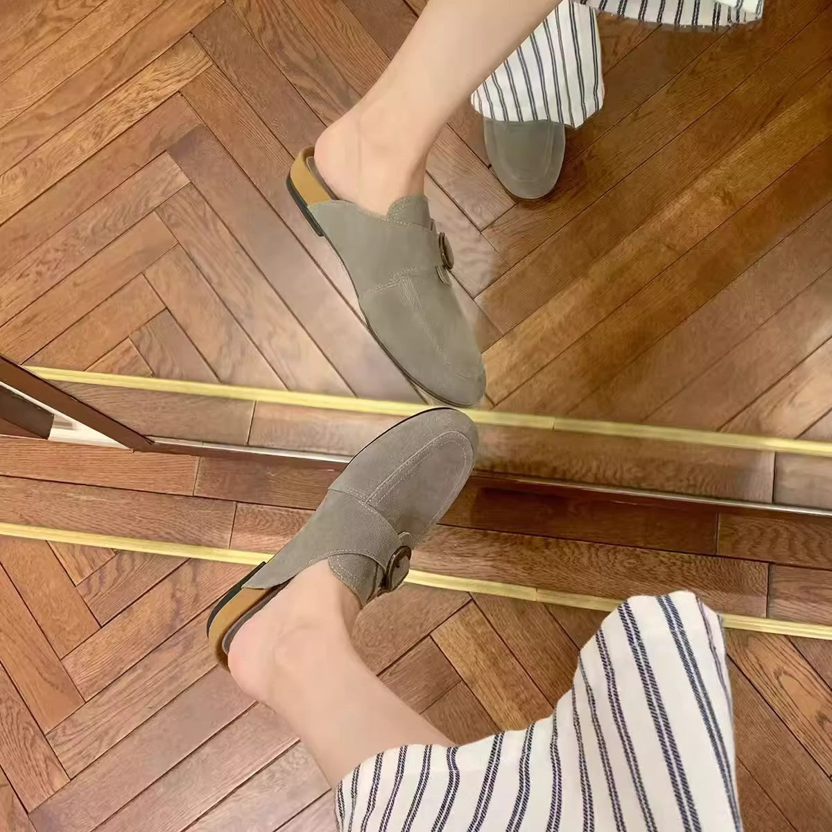 Women's Mom Color Round Toe Buckle Slip-on Leisure Commute Muller Half Slippers