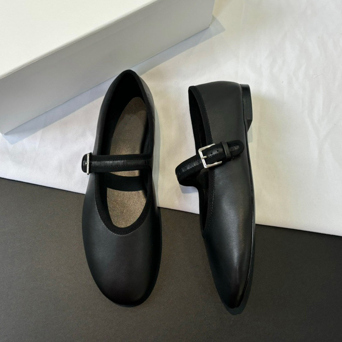 Women's Super Soft Pumps Buckle Mary Jane Retro Grandma Flat Round Women's Fashion Shoes