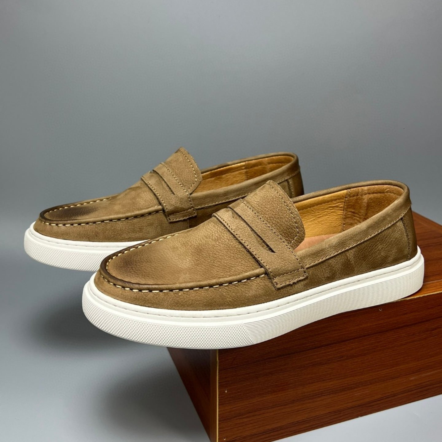 Men's Genuine Retro British Style Soft Bottom Leather Shoes