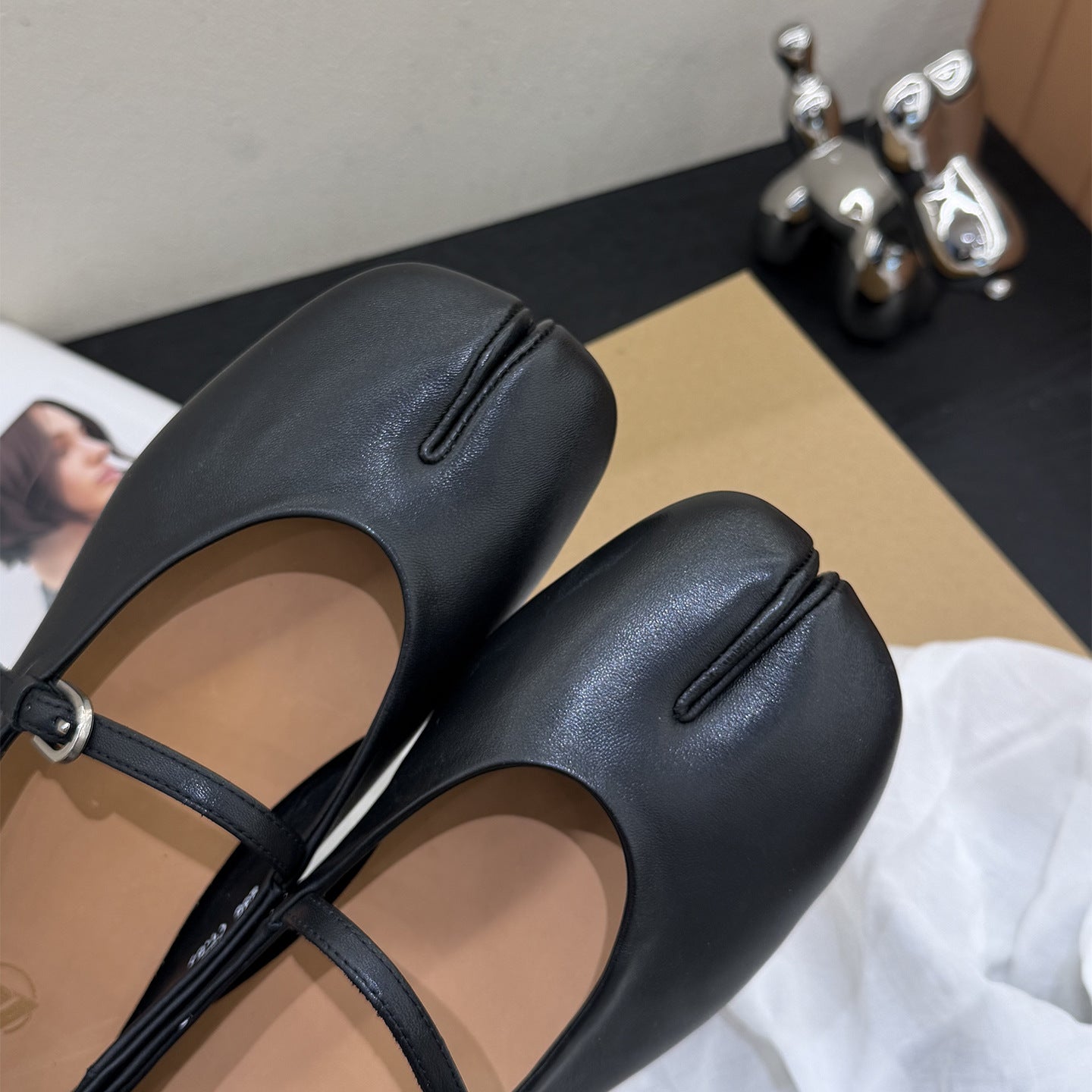 Women's Niche Retro Split Toe Mary Jane Soft Bottom Comfortable Women's Casual Shoes