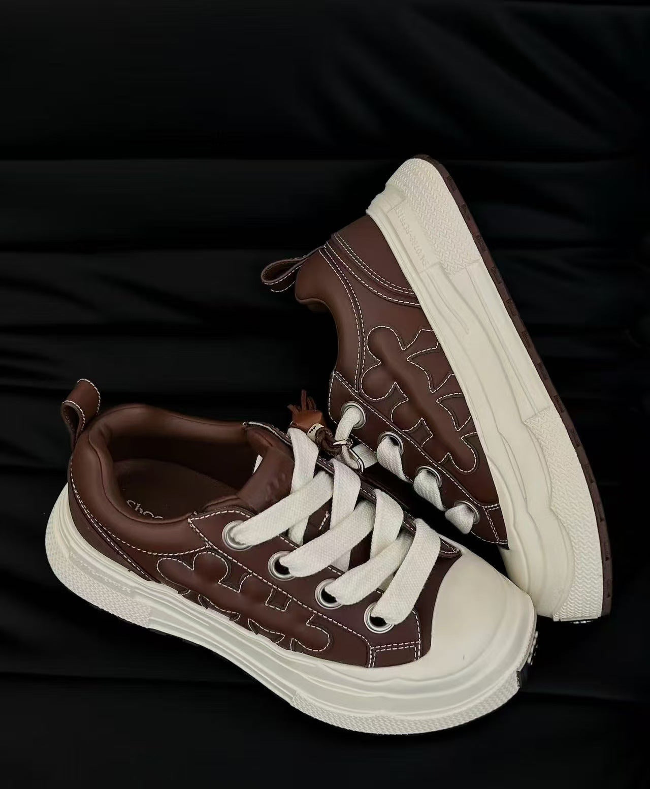 Women's Wang He's Gray Ensemble Series Vintage Plum Blossom Sneakers