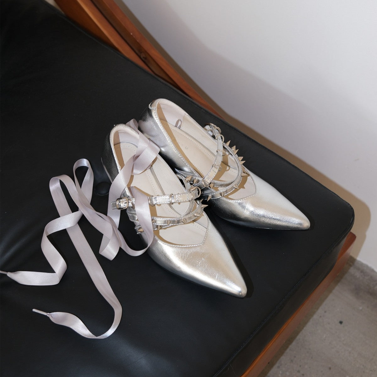Women's Sier Cross Strap Rivet Wedge High Spring Retro Style Pointed Women's Fashion Shoes