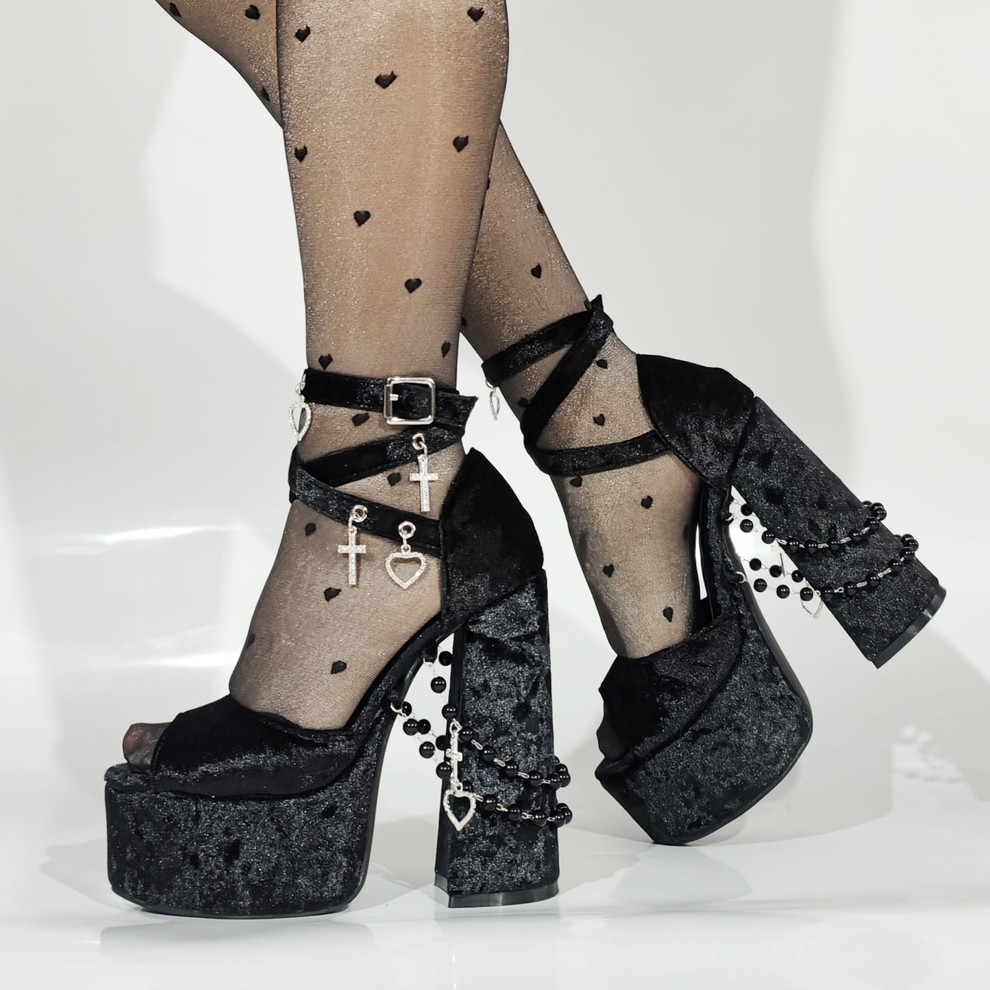 Women's Sexy Veet Dark Pearl Large Size Platform High Heeled Sandals