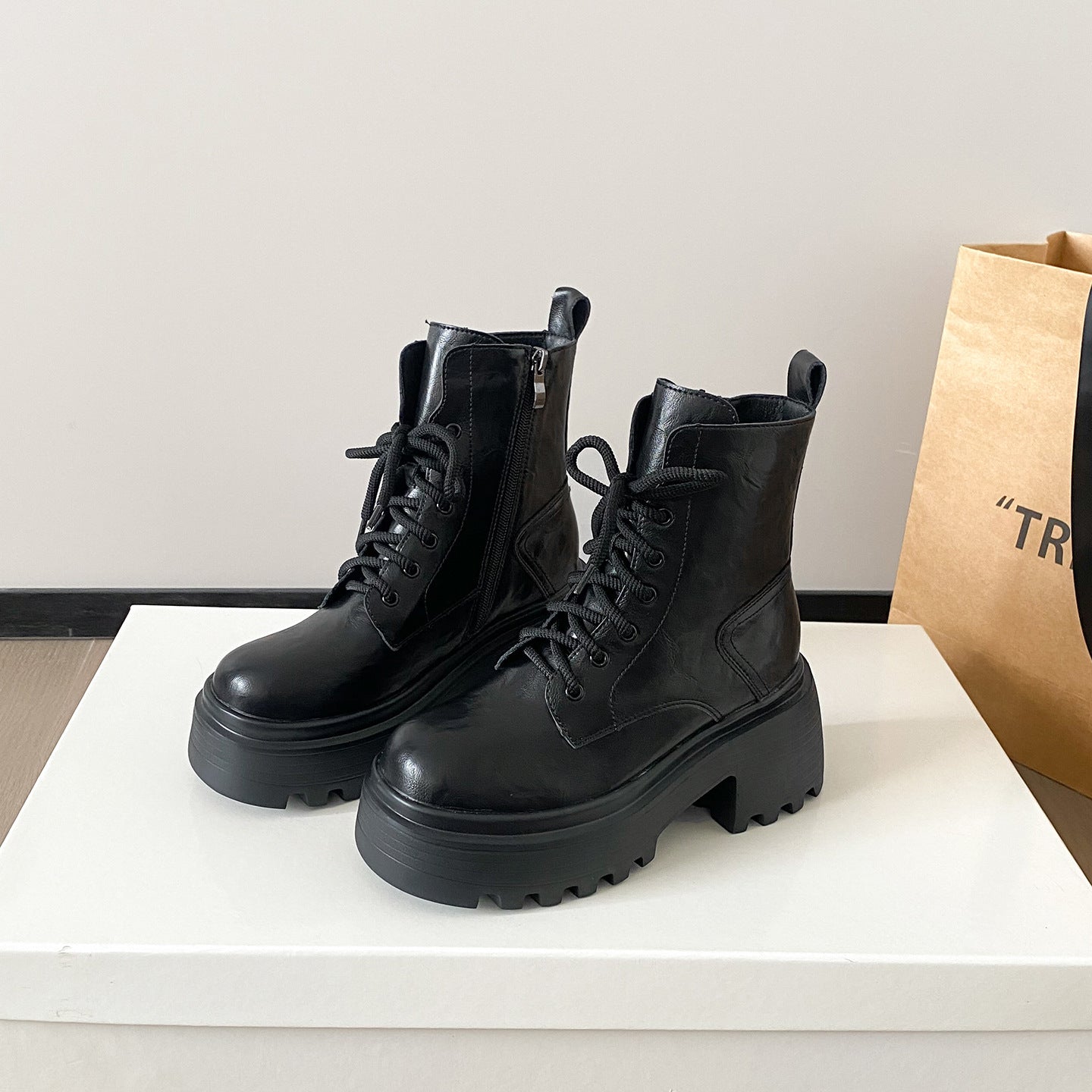 Women's Hight Increasing Martin Platform Single Lace Up Women's Leather Boots