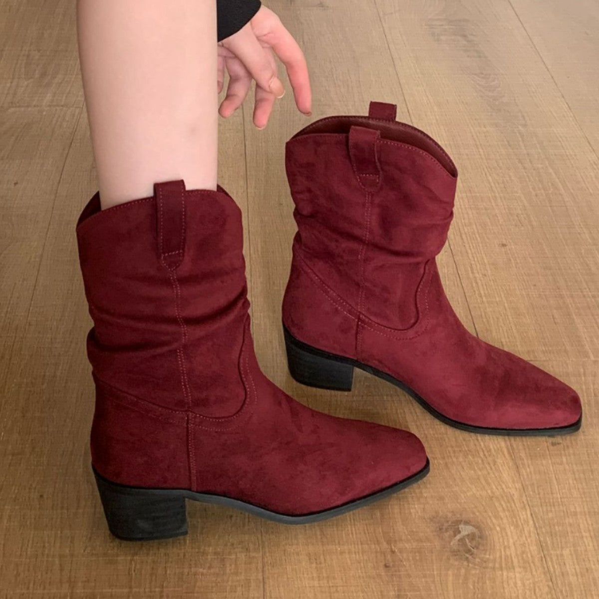 Women's Chunky Square Toe Middle Pleated Pile Style Vintage Boots