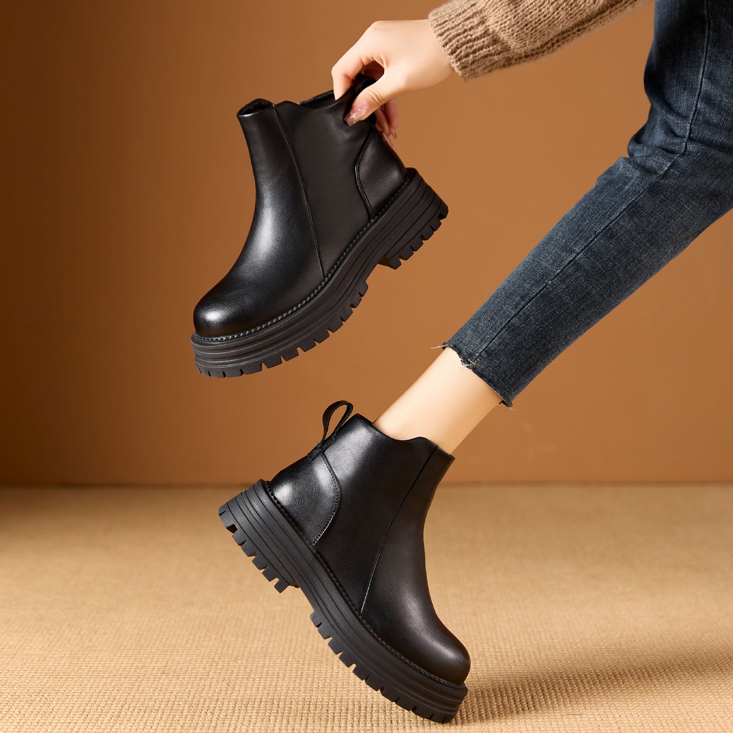 Women's Martin Fleece Lined Rubber Platform Ankle Boots