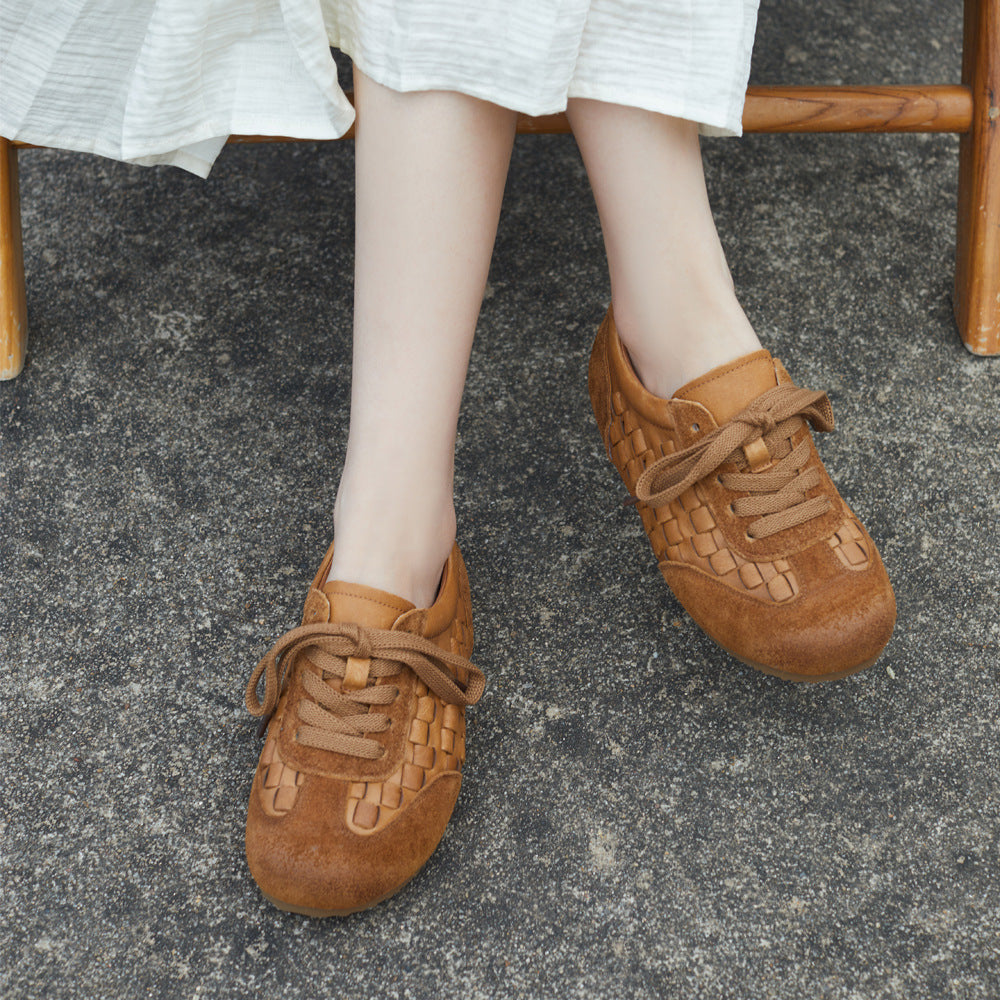 Women's Genuine Retro Style Round Toe Shallow Mouth Flat German Women's Casual Shoes